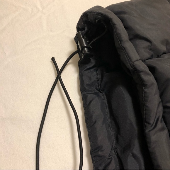 ❌  SOLD ❌ Columbia Black Down Vest Y2k - Picture 10 of 11